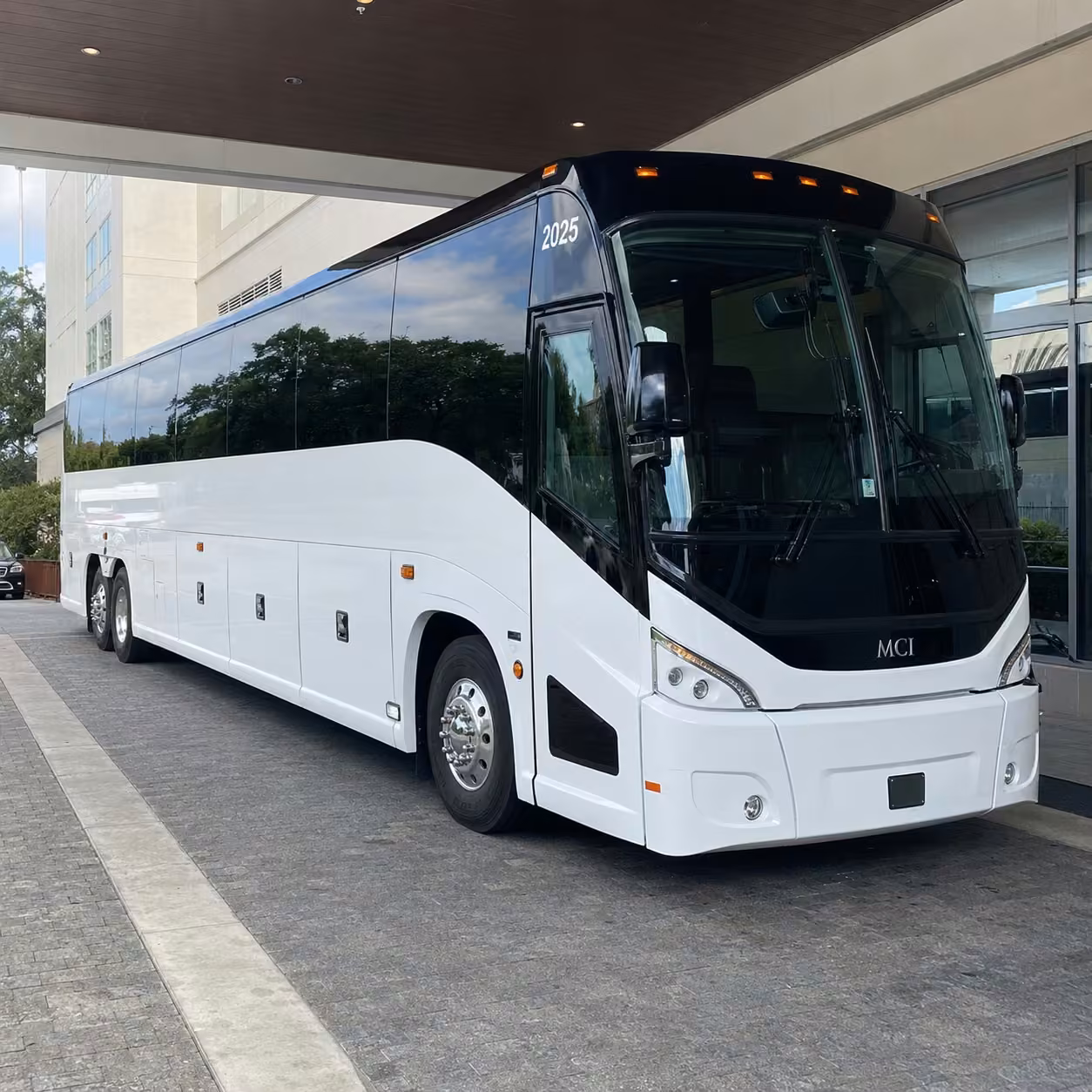 40 56 passenger charter bus